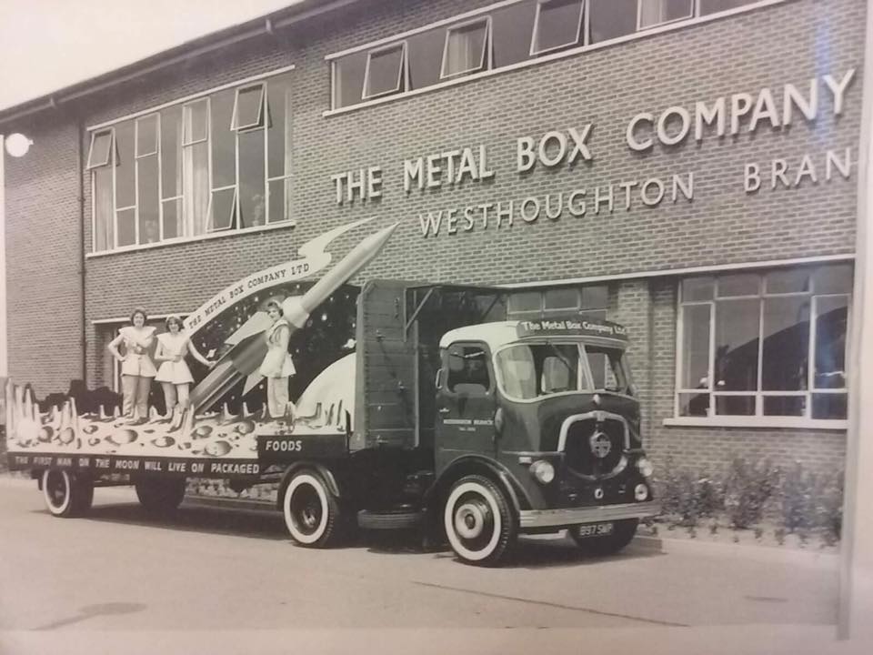 A photo of Metal Box